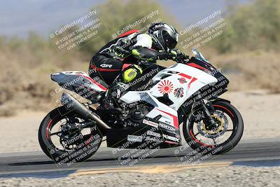 media/Nov-01-2025-CVMA (Sat) [[fc0f7531b8]]/Race 7-Formula Twins-Formula 40 UL/